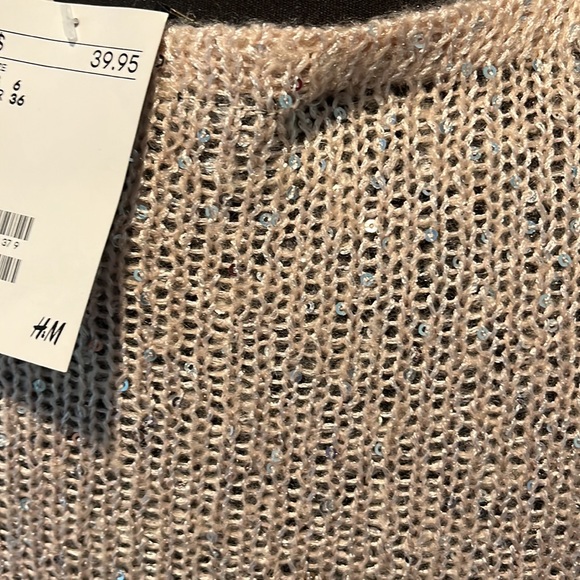 Pink cardigan, fully sequined, size 6, washable new with tag. - Picture 4 of 6